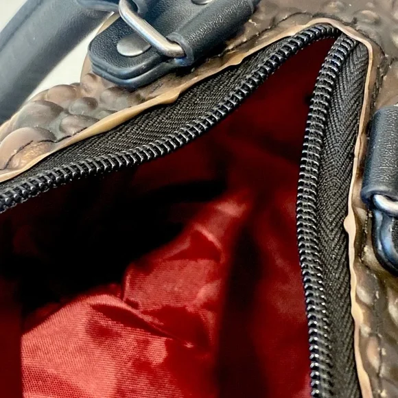 TAN Official Windy Willow Unique Frog Crossbody Handbag - Picture 8 of 15